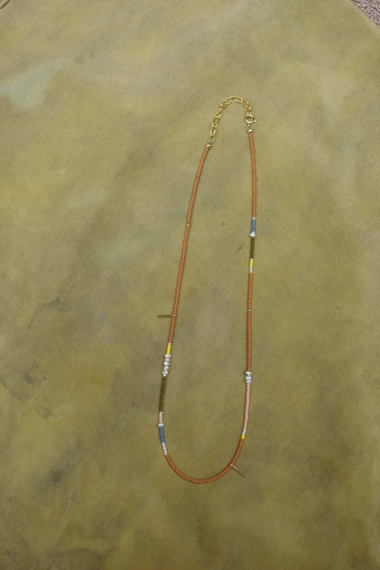 Freestone - Dainty beaded necklace- in peach with freshwater pearls: 16-18 inches