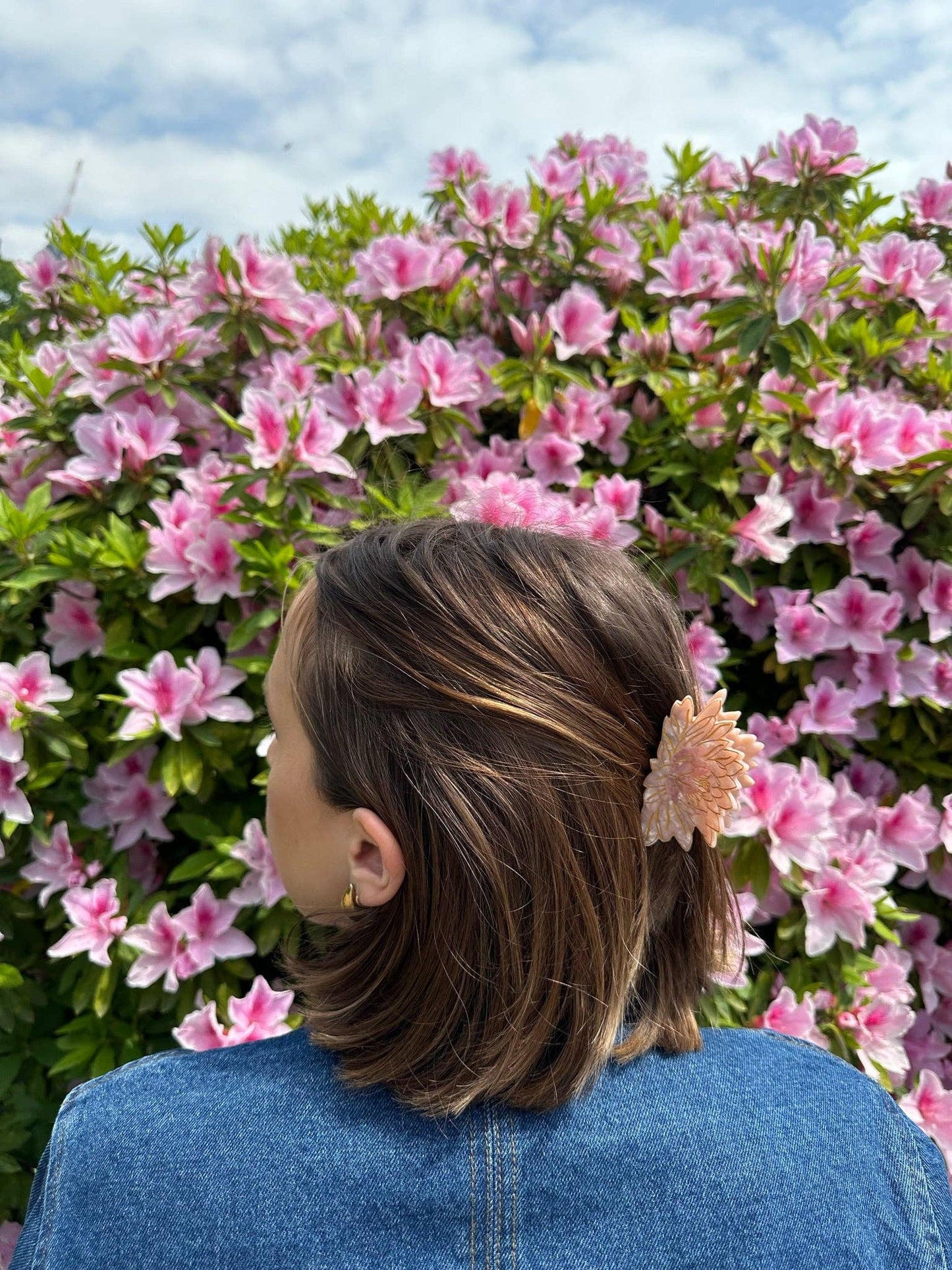 Solar Eclipse - Hand-painted Waterlily Flower Claw Hair Clip | July Birth Flower: Pink