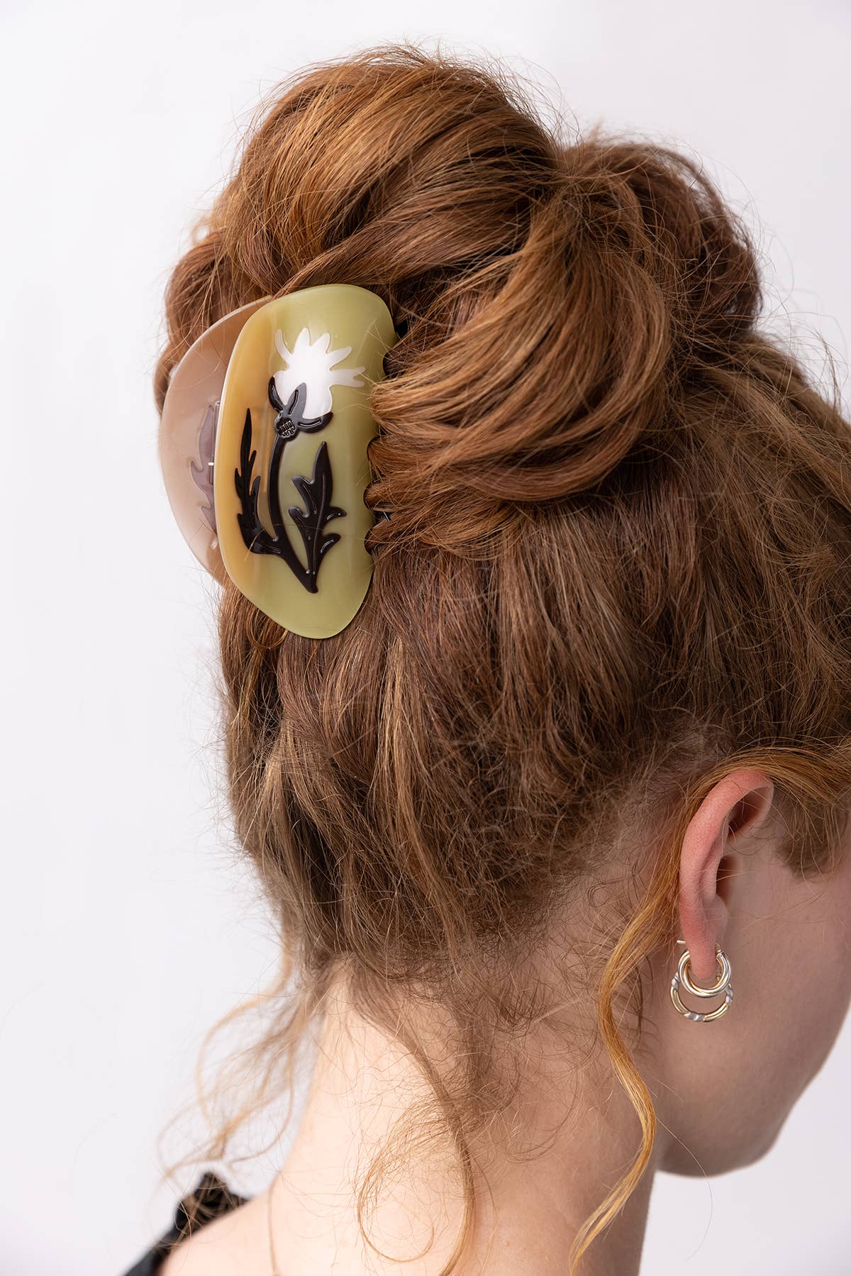 WINONA IRENE - Fall Rosehip Flower Neutral Acetate Hair Claw