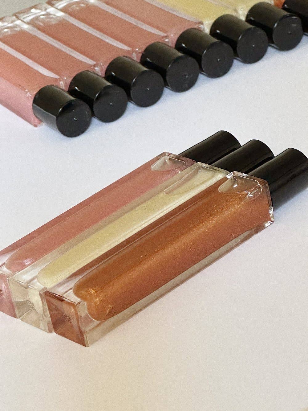 ROWSIE VAIN - Copper Head Shimmer Perfume Body Oil Roller Wand (10ml)