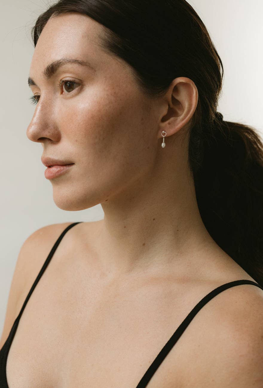 Maslo Jewelry - Relier Pearl Studs