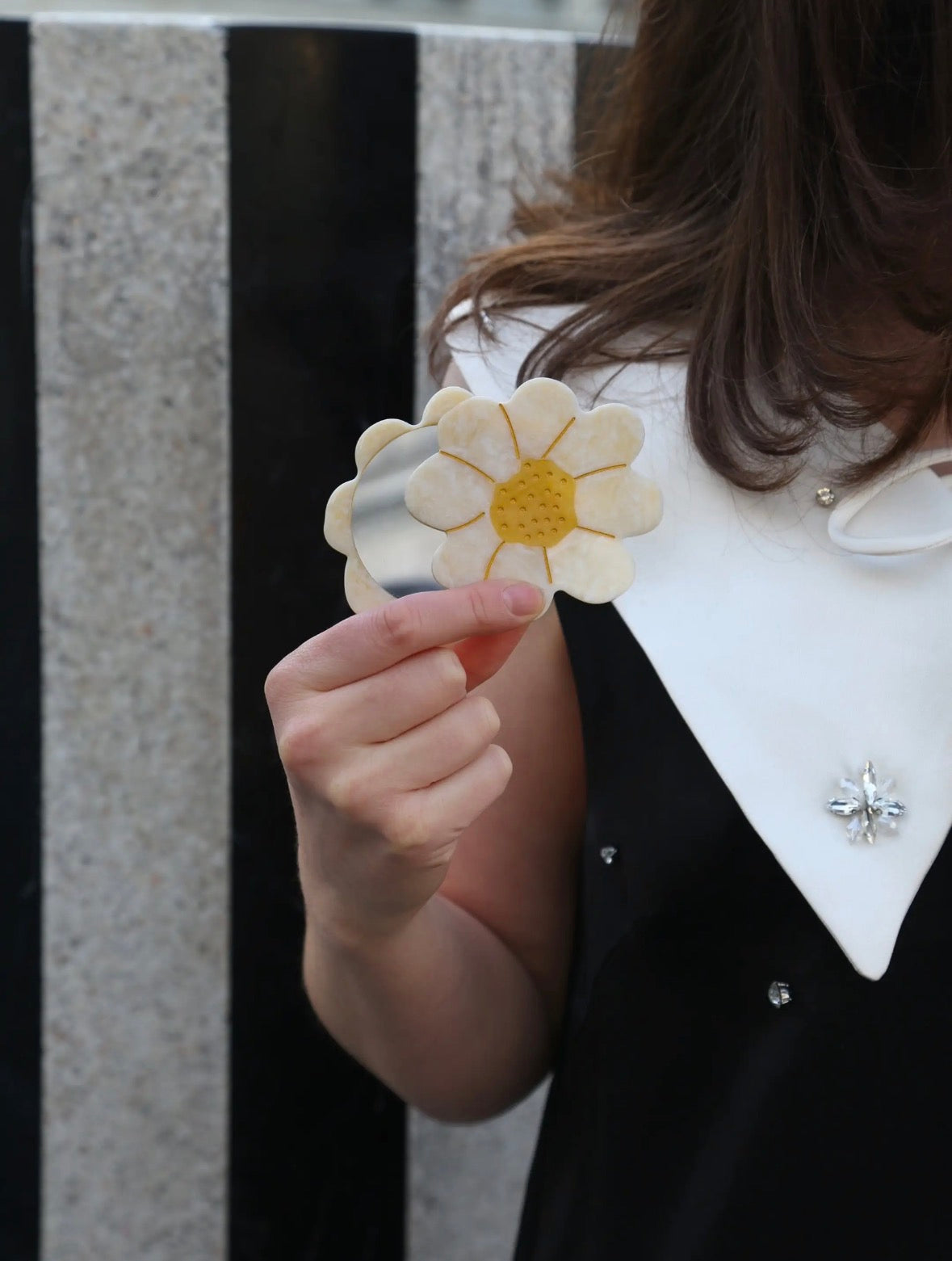 Solar Eclipse - Hand-painted Daisy Compact Mirror