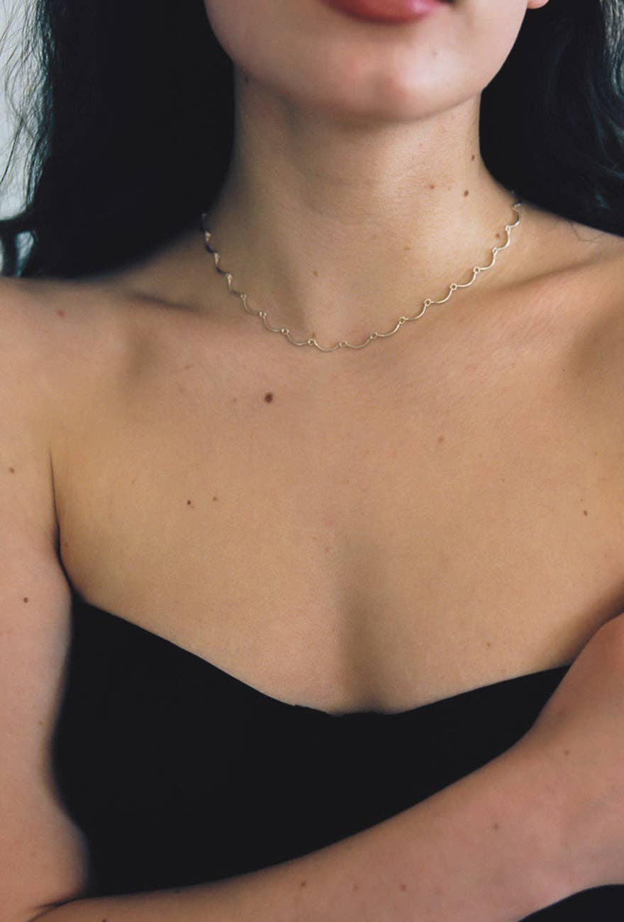 Maslo Jewelry - Scallop Necklace Silver