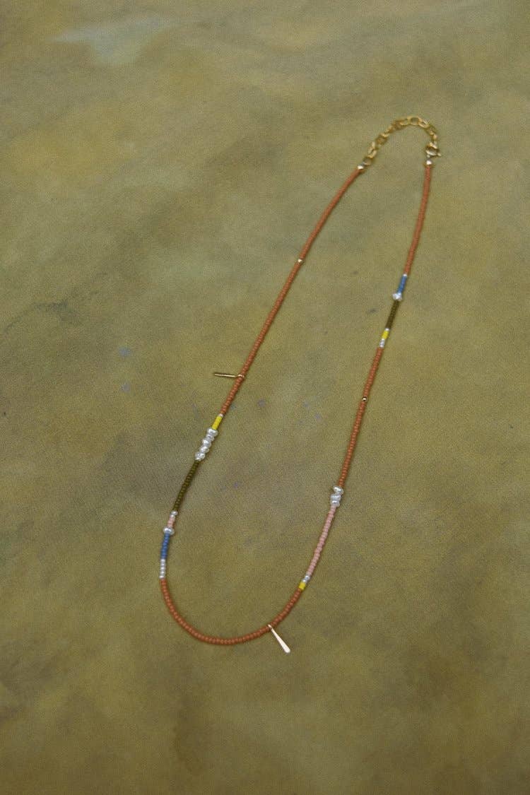 Freestone - Dainty beaded necklace- in peach with freshwater pearls: 16-18 inches