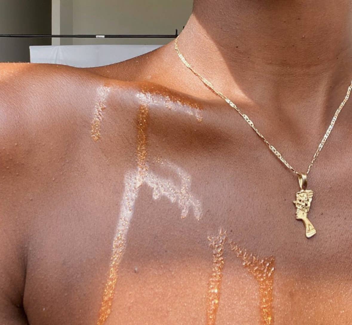 ROWSIE VAIN - Copper Head Shimmer Perfume Body Oil Bottle (55ml)