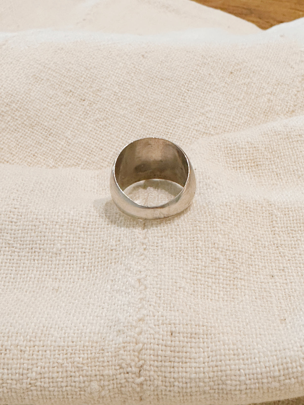 Vintage, Spanish sterling + mother of pearl inlay band ring