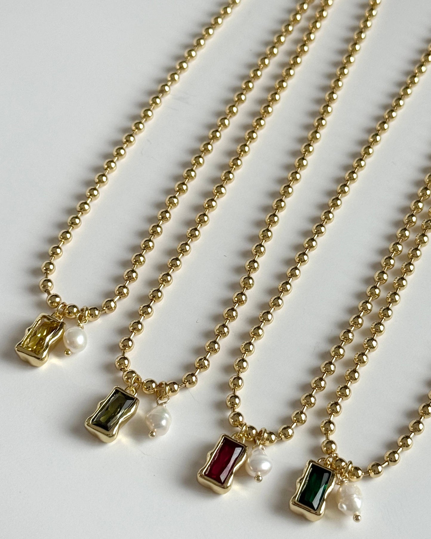 Tramps+Thieves - Cine Necklace : Olive