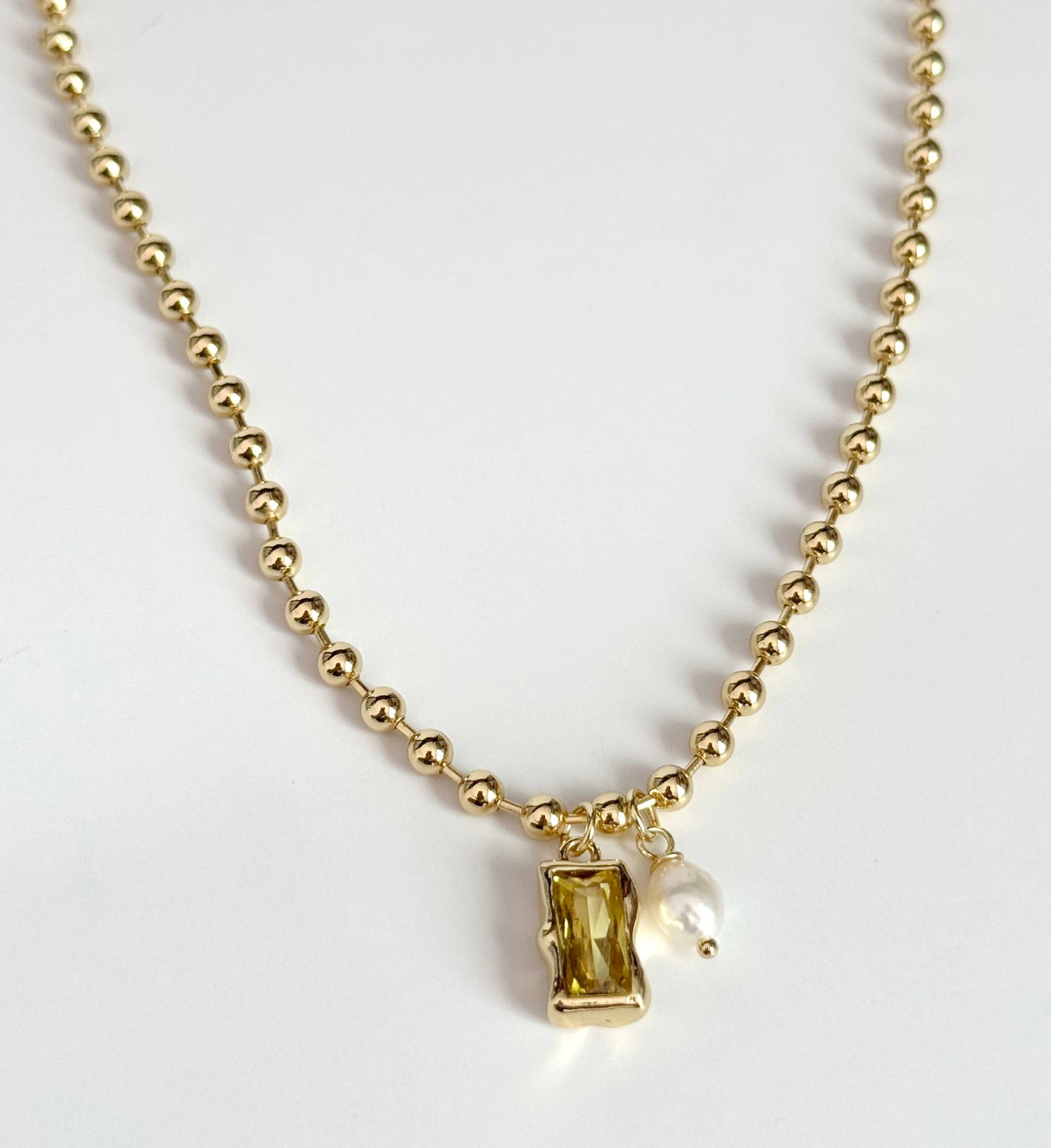 Tramps+Thieves - Cine Necklace : Olive
