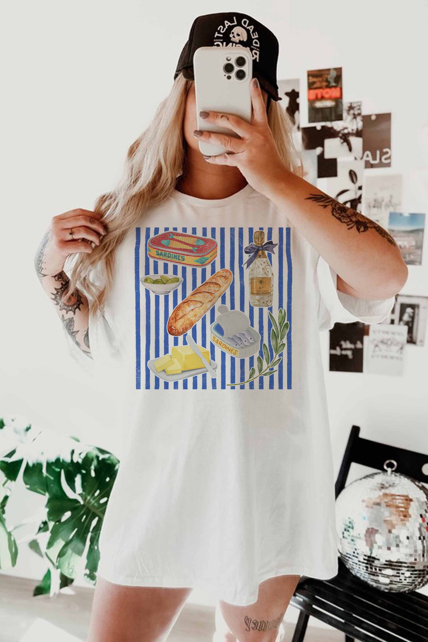 FRENCH FOOD GALLERY OVERSIZED TEE