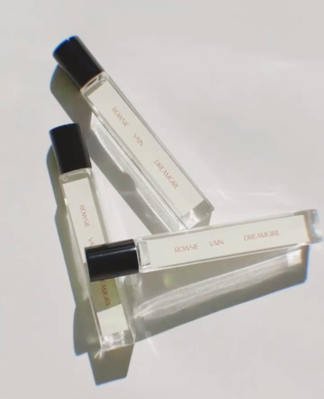 ROWSIE VAIN - Dreamgirl Botanical Perfume Oil Roller Wand (10 ml)