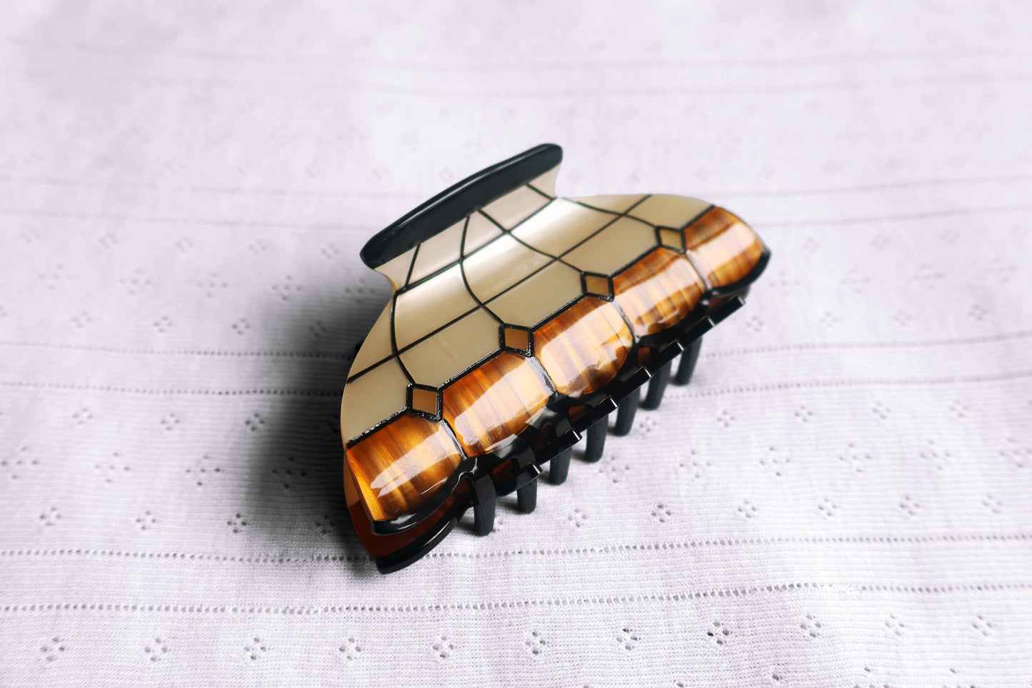 Hey Ricochet - Geometric Lamp Claw