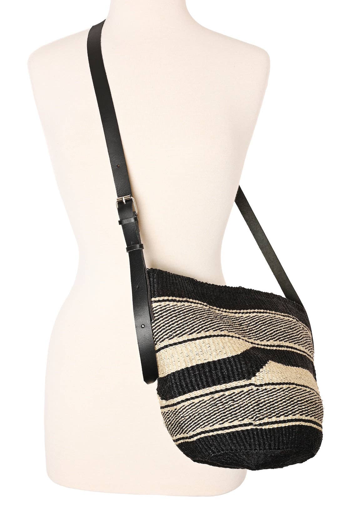 African Modern - Moonlit Mara Patterned Sisal Purse