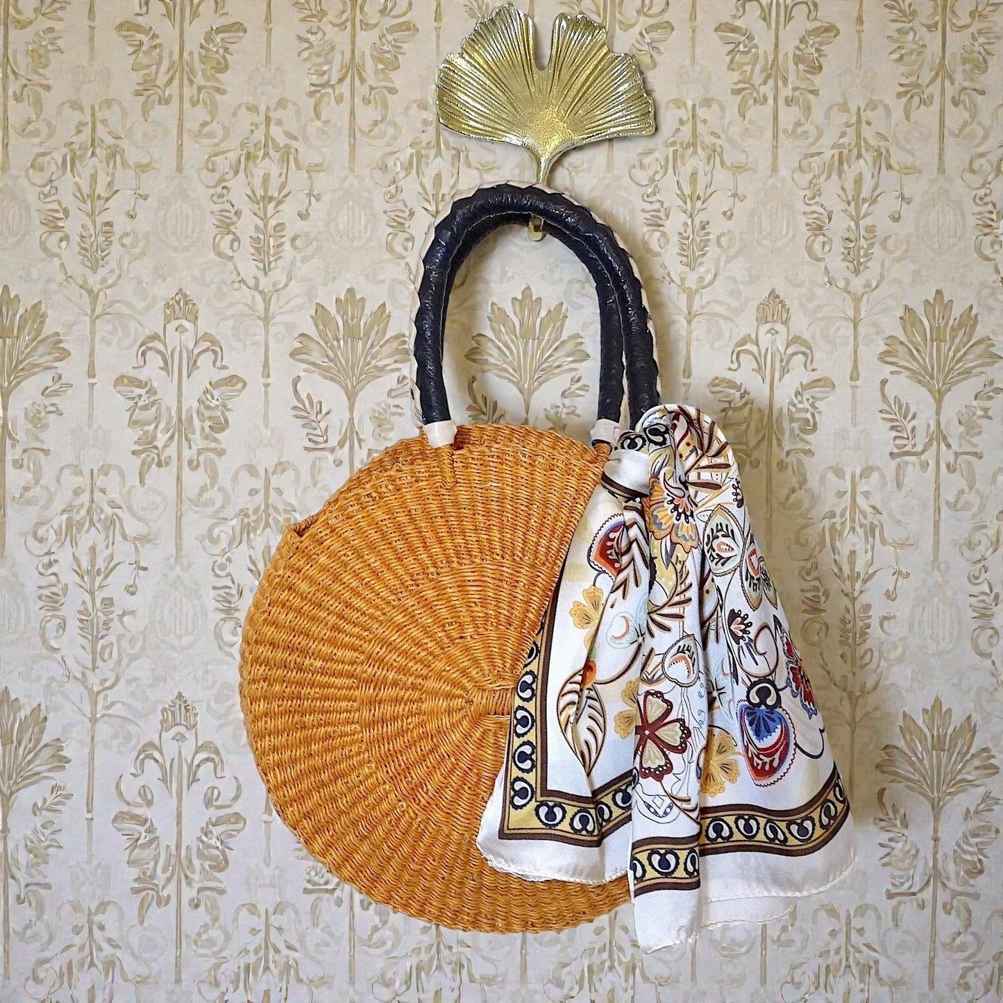 Ghanaian Round Purse: Palisade