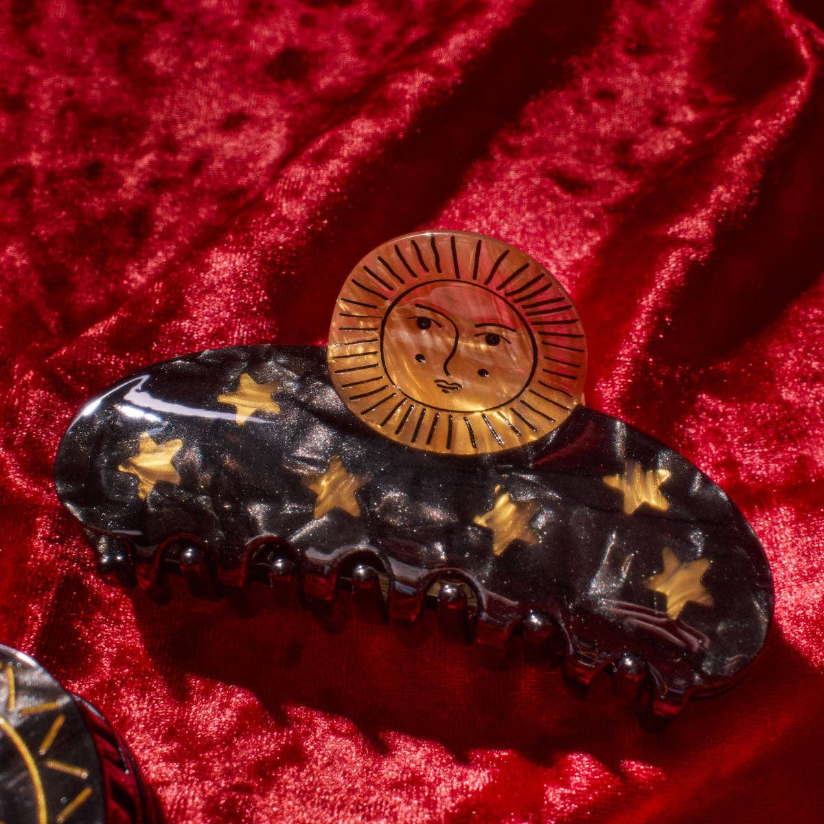 WINONA IRENE - Sun and Stars Astrology Hair Claw in Gold and Black Acetate