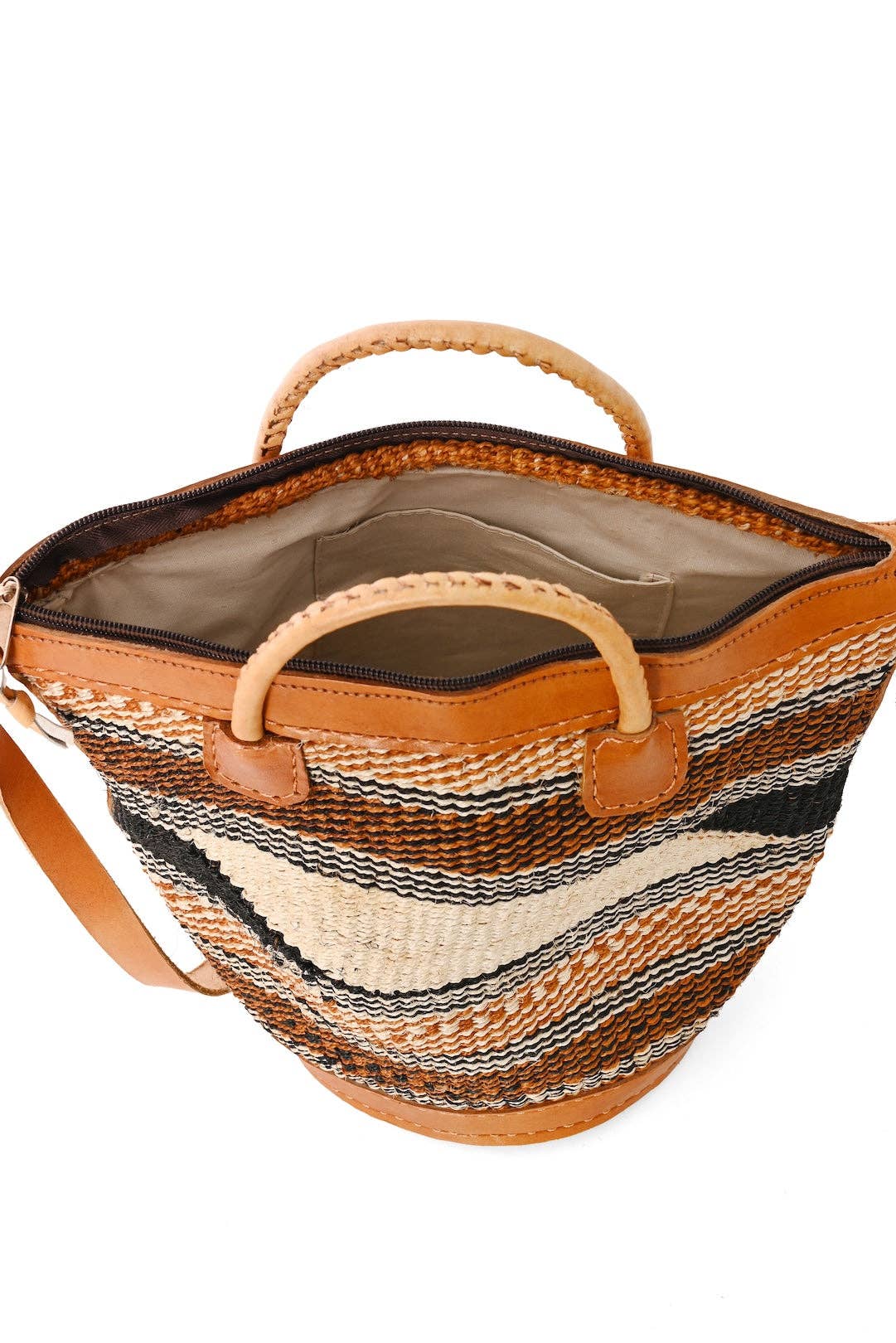 Swahili | AFRICAN MODERN - Assorted Earthtone Sisal Handbag with Leather Straps and Round Leather Base